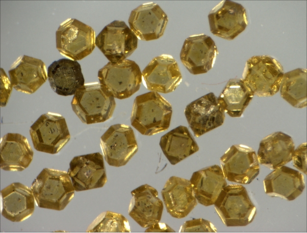 顯微鏡帶你認識多種同素異形體的碳家族|應用百科